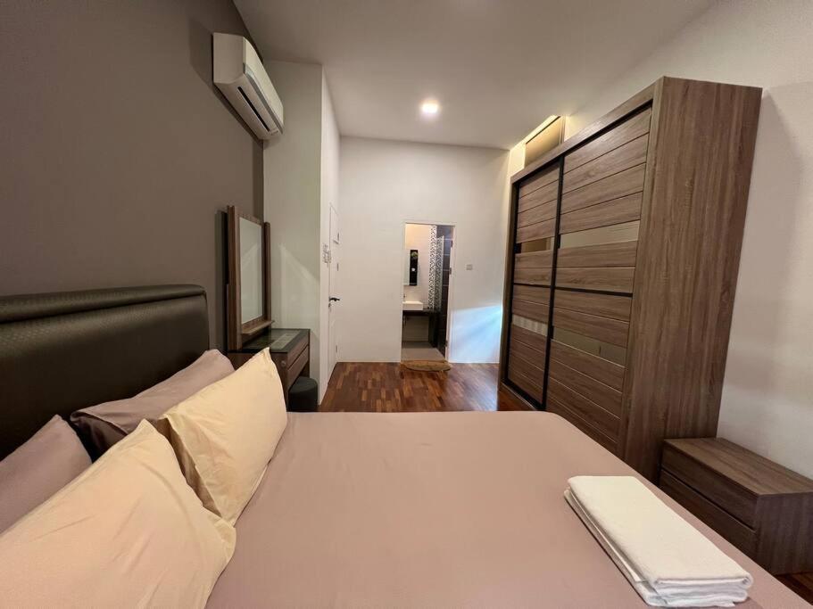 Jk Cozyhome 10Pax 100Mbps 2Carparks Kuching Luaran gambar