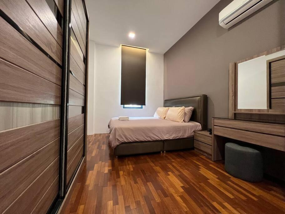 Jk Cozyhome 10Pax 100Mbps 2Carparks Kuching Luaran gambar